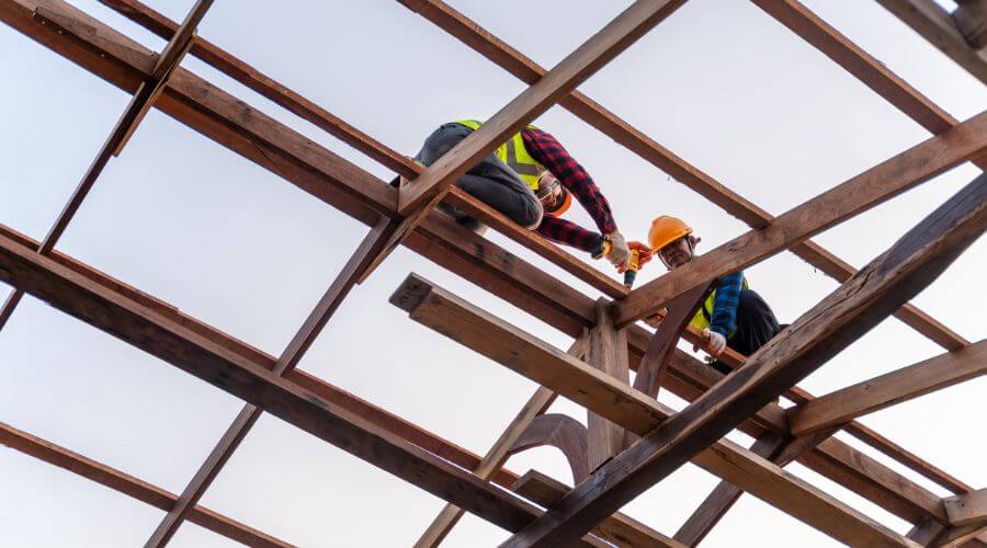 Professional gutter cleaning services in Eastpoint, FL